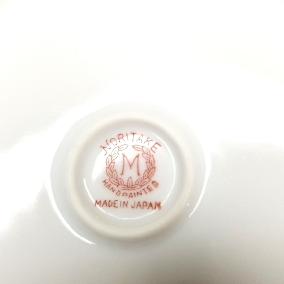 Vintage Noritake Rolled Side Handpainted Floral Porcelain Candy Dish or Bowl. - Picture 6 of 6